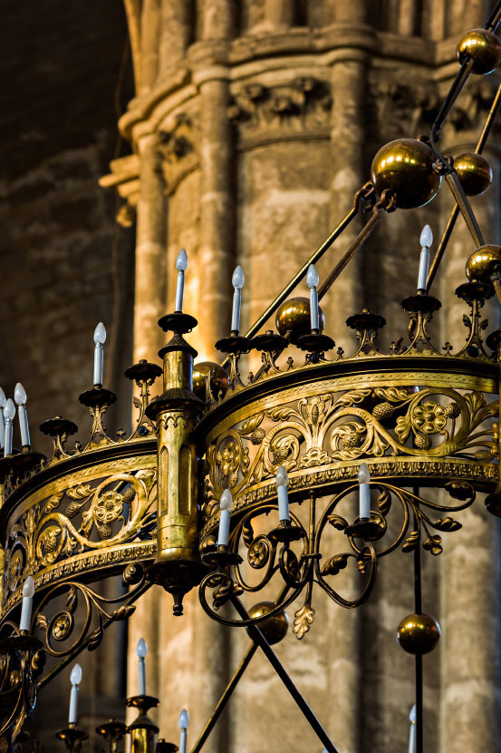 Lustre du chœur de la cathédrale Saint-Etienne de Bourges