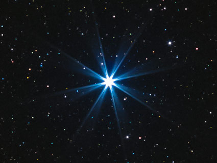 étoile Véga de la Lyre et ses aigrettes