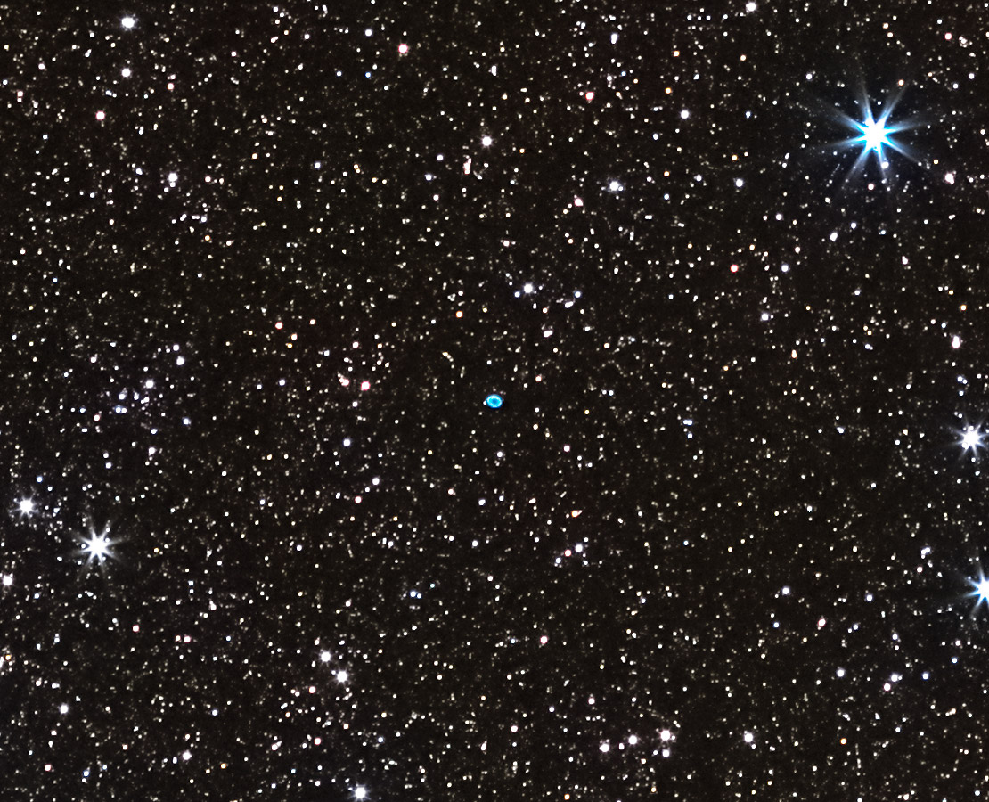 Nébuleuse annulaire de la Lyre - Messier 57 - M57 entre les étoiles Beta et Gamma Lyra