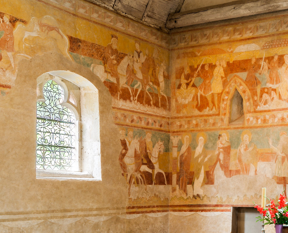Détail des fresques du chœur de l'église de Brinay, près de Vierzon, Cher.