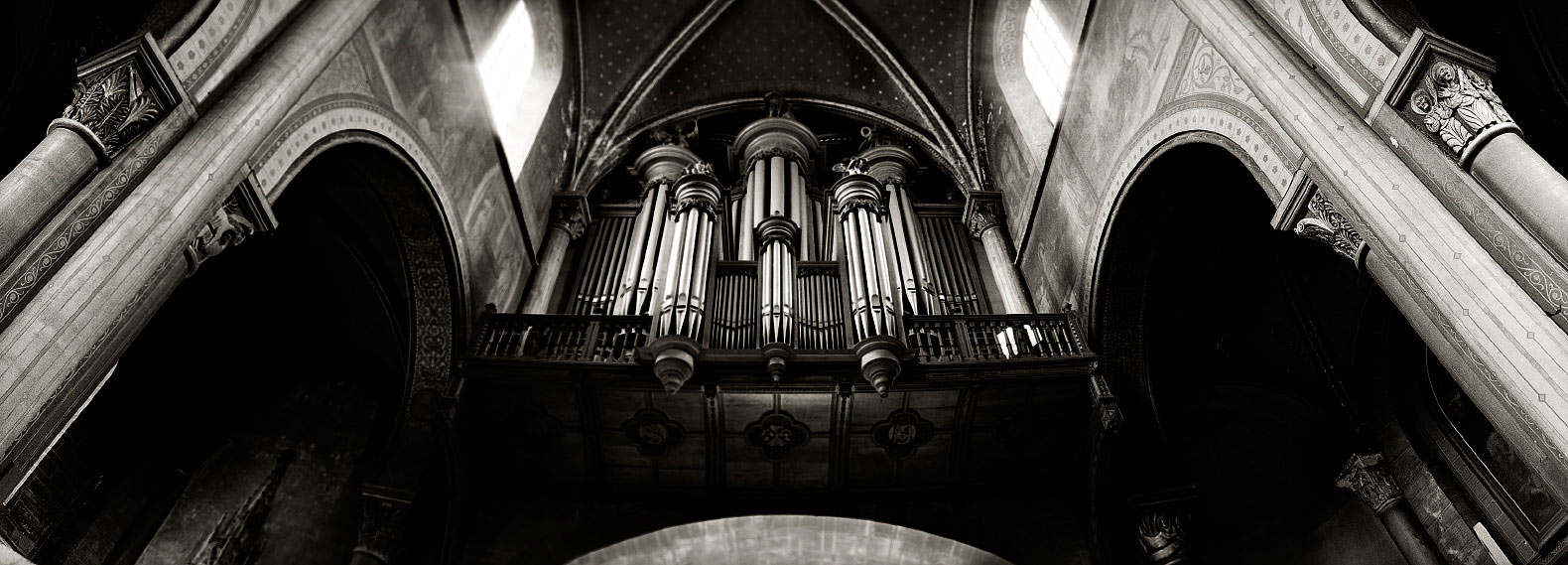 Buffet d'orgue de l'église Saint-Germain-des-Près à Paris
