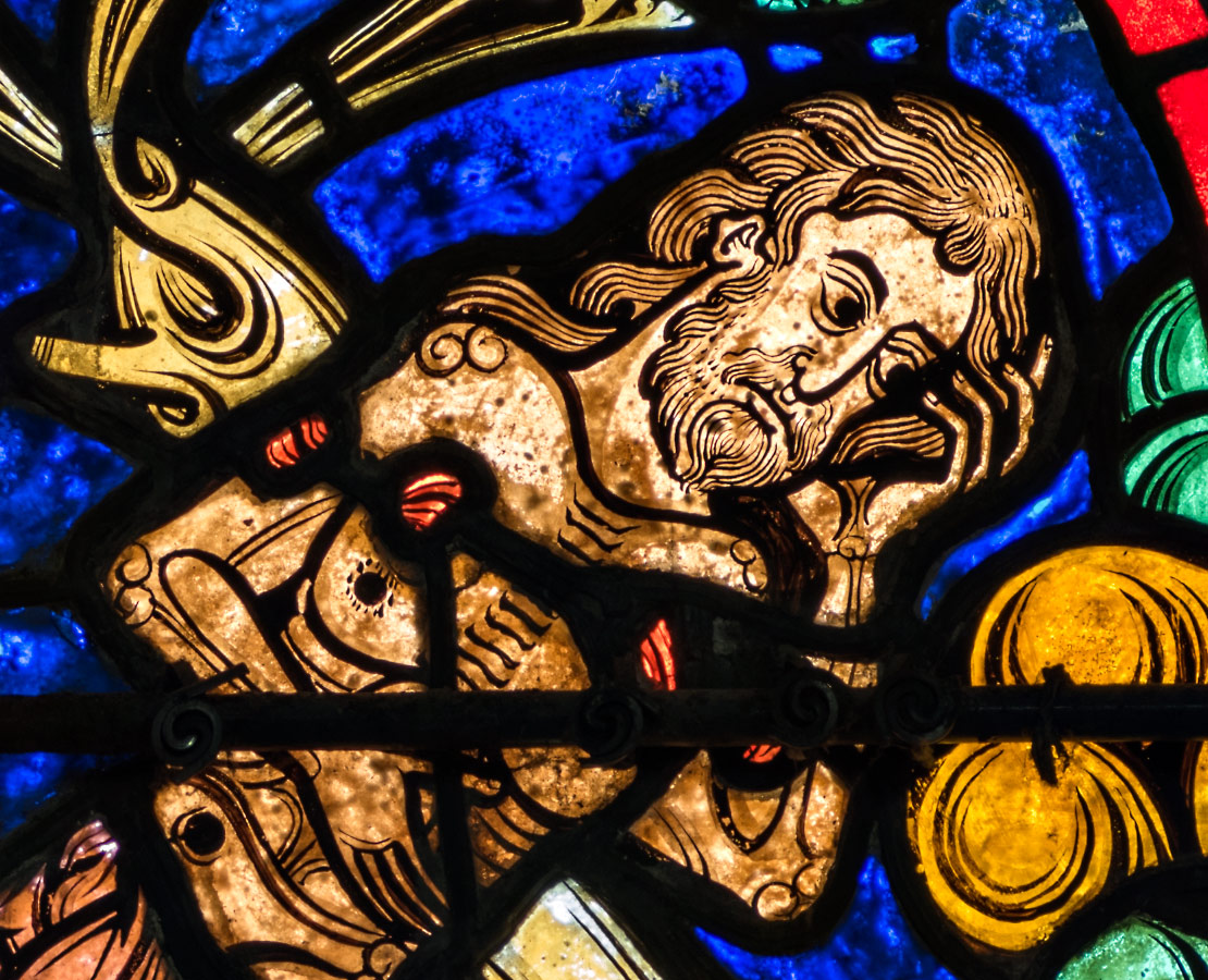 Détail du vitrail du Bon Samaritain dans le déambulatoire de la cathédrale Saint-Etienne de Bourges -Verrière N° 3 dite du Bon Samaritain