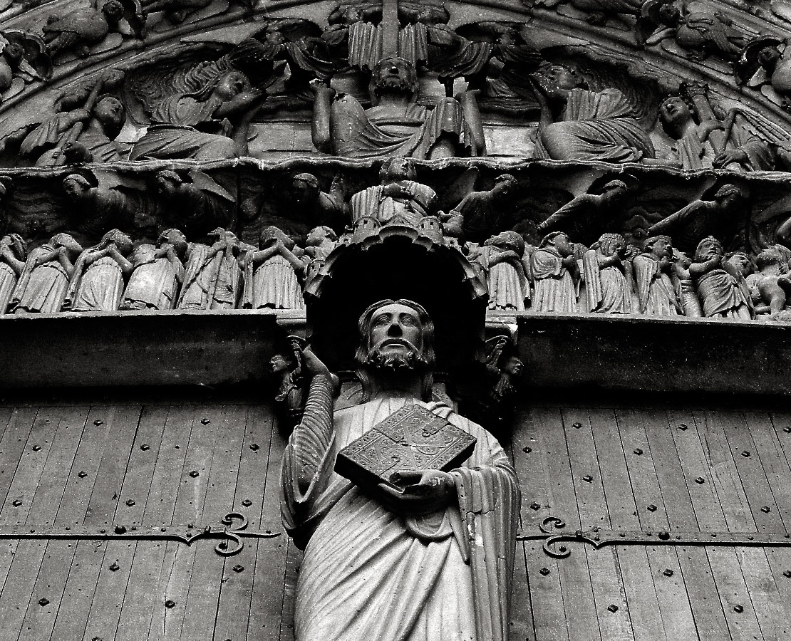 Tympan et trumeau sud de la cathédrale de Chartres