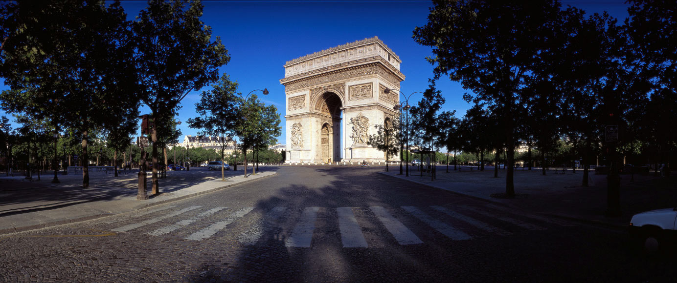 L'Arc de Triomphe de Paris au lever du soleil, photo de Paris et son Arc de Triomphe