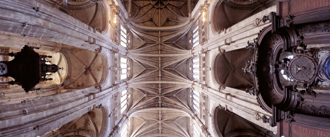 voûte de l'église gothique Saint-Eustache - Photo panoramique de la voûte de Saint Eustache