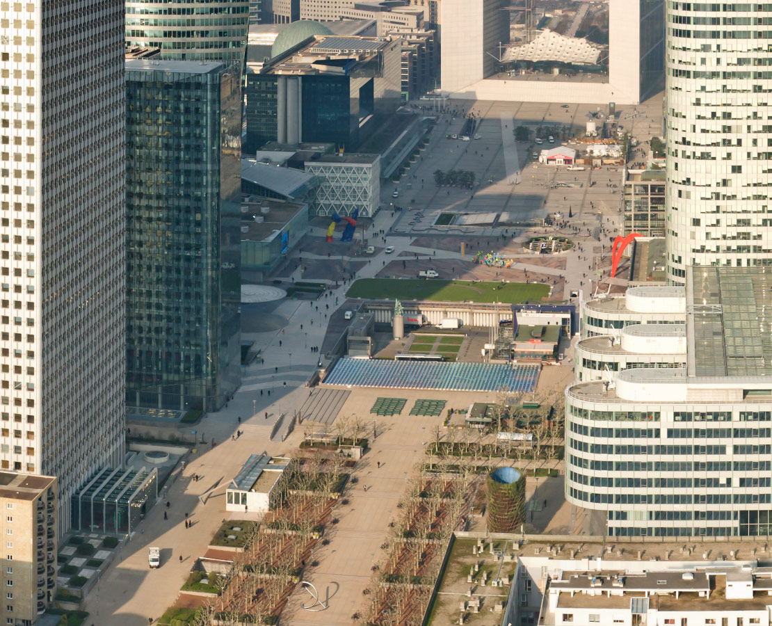 Esplanade de la Défense, Paris-La Défense