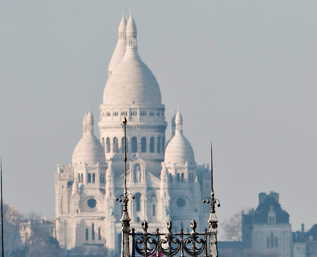 Détail des toits de Paris et du Sacré-Cœur