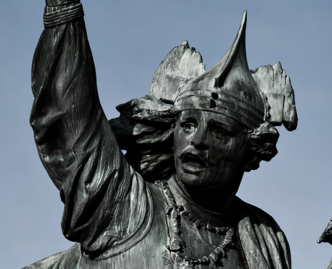 Détail de la statue de Vercingétorix sur la place de Jaude à Clermont-Ferrand