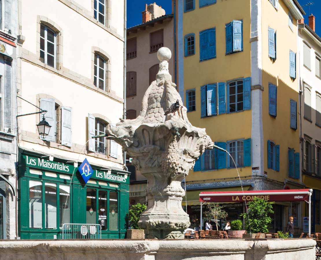 Fontaine dite de la Bedoyre de la place du Plot au Puy-en-Velay