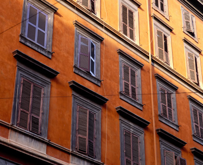 façade de la via Cavour à Rome